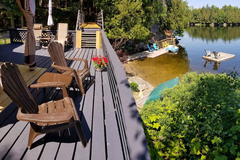 Photo of Patio Balcony in Sainte-Therese-de-la-Gatineau