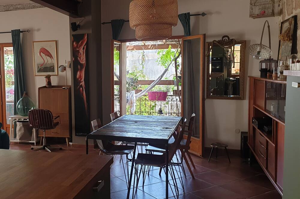 Photo of Livingroom in Cournonsec