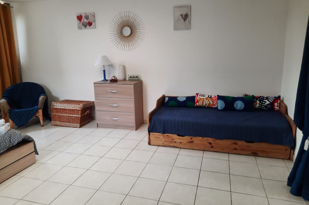 Photo of Others in La Haye