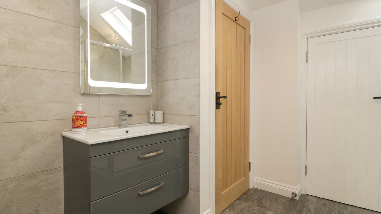 Photo of Others in Yarpole