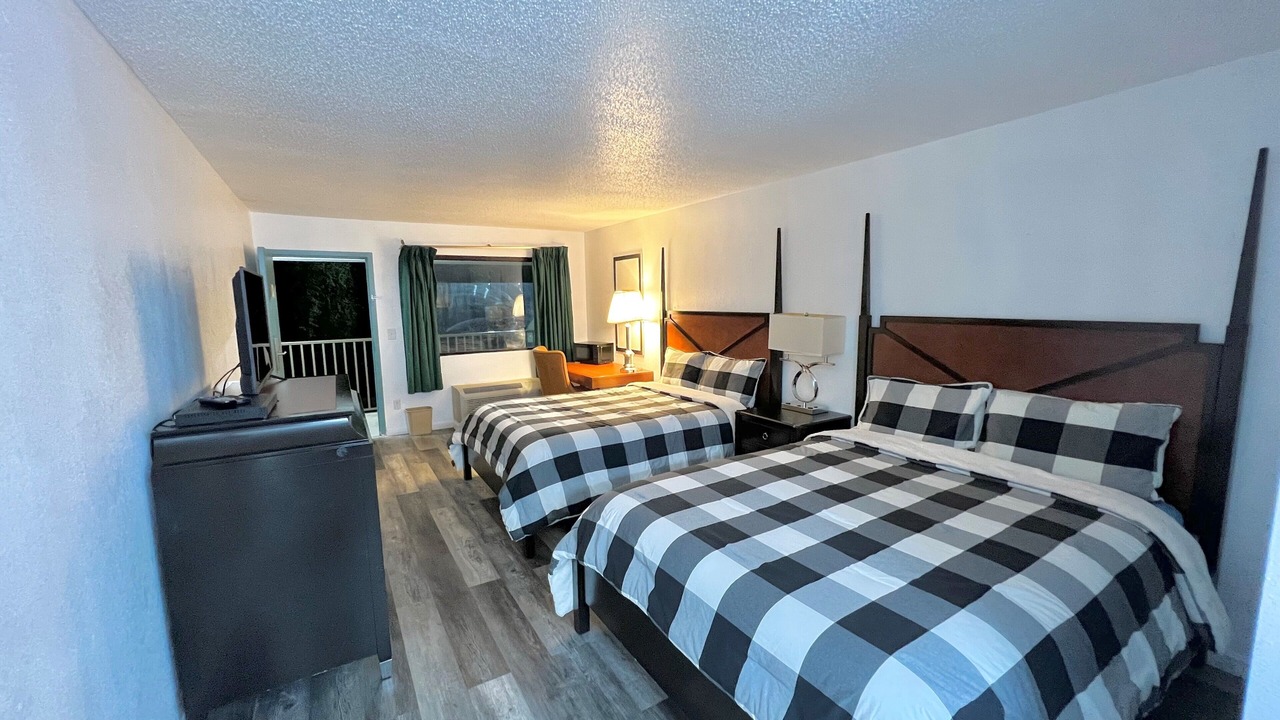 Photo of Bedroom in Bayou La Batre