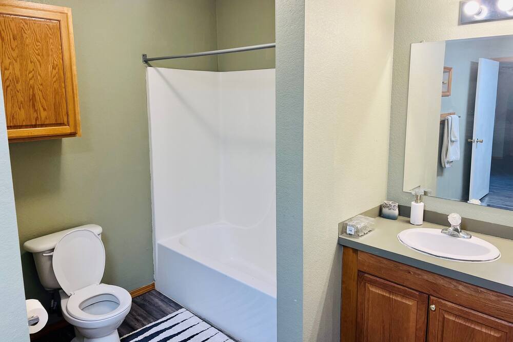 Photo of Bathroom in Enid