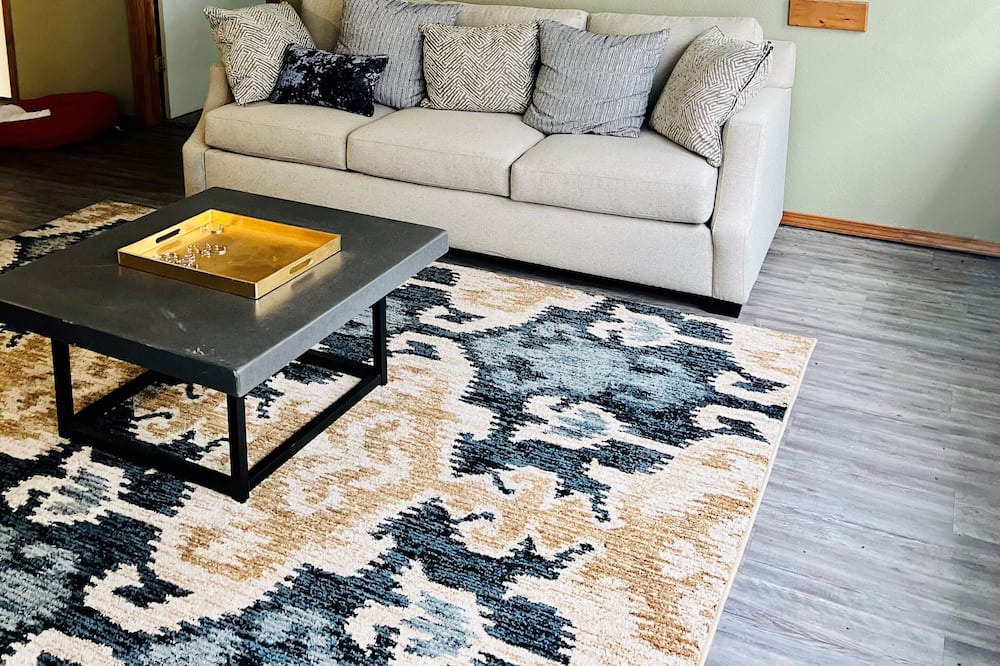 Photo of Livingroom in Enid