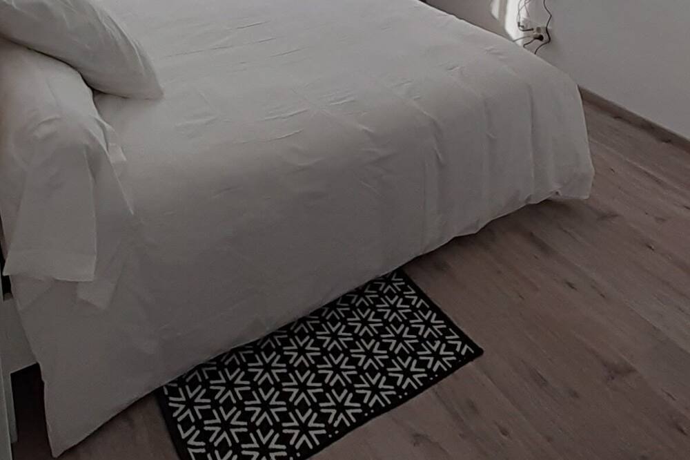 Photo of Bedroom in Saint-Aunes