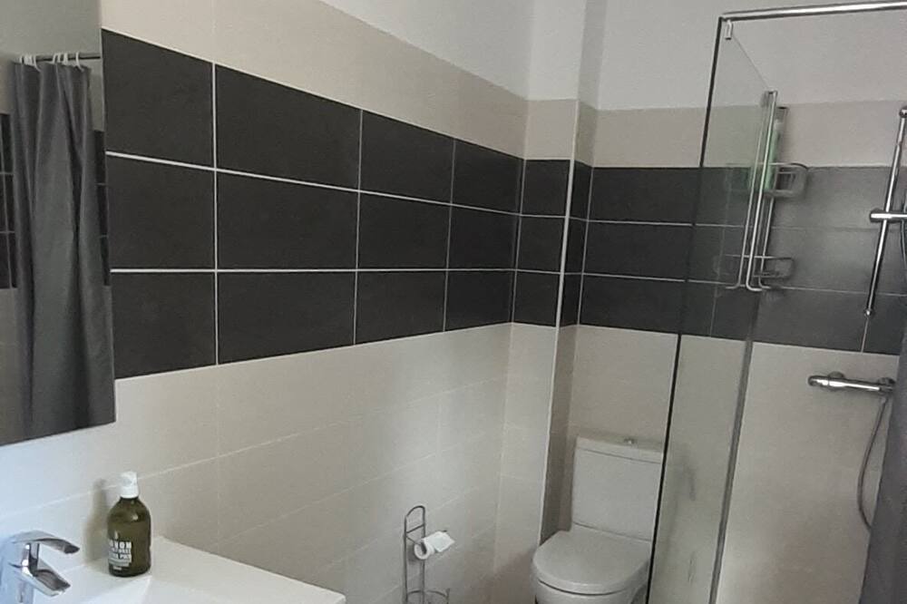 Photo of Bathroom in Saint-Aunes