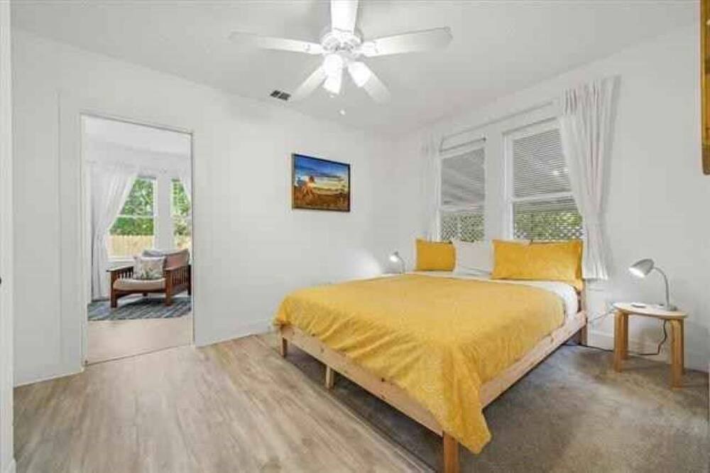 Photo of Bedroom in Canton