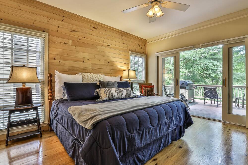 Photo of Bedroom in Big Canoe