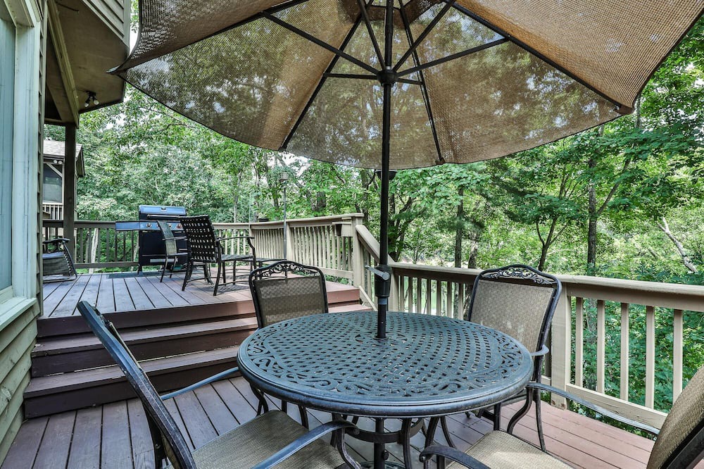 Photo of Patio Balcony in Big Canoe