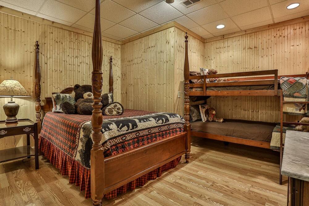 Photo of Bedroom in Big Canoe
