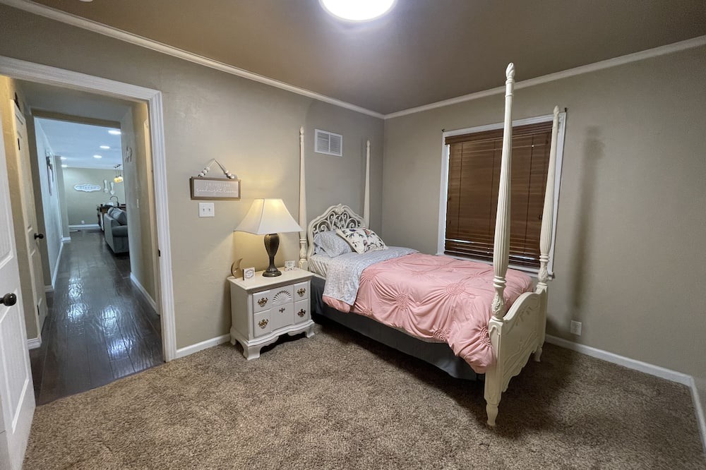 Photo of Bedroom in Elk City