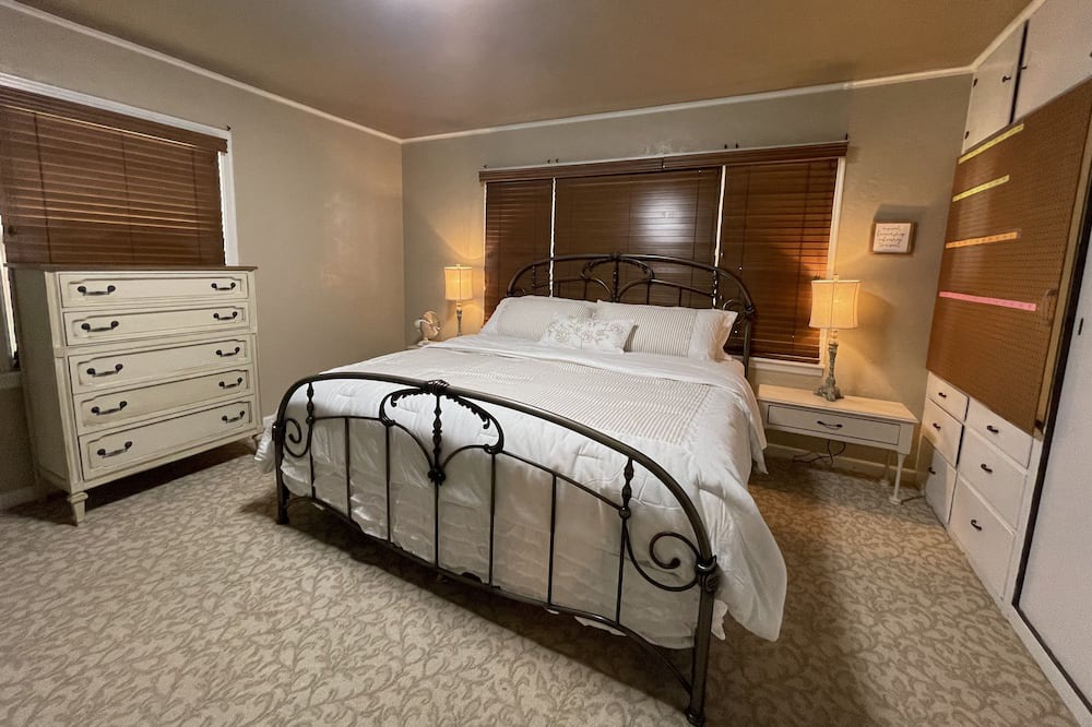 Photo of Bedroom in Elk City