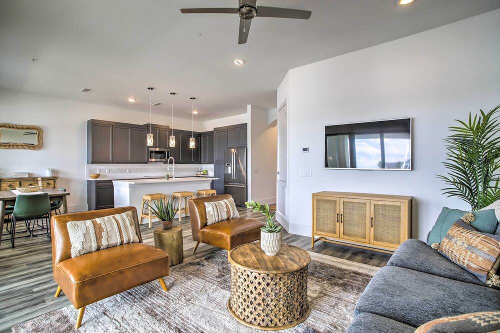 Photo of Livingroom in Montgomery
