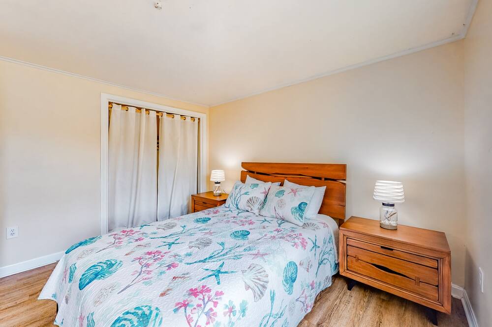 Photo of Others in Cataumet