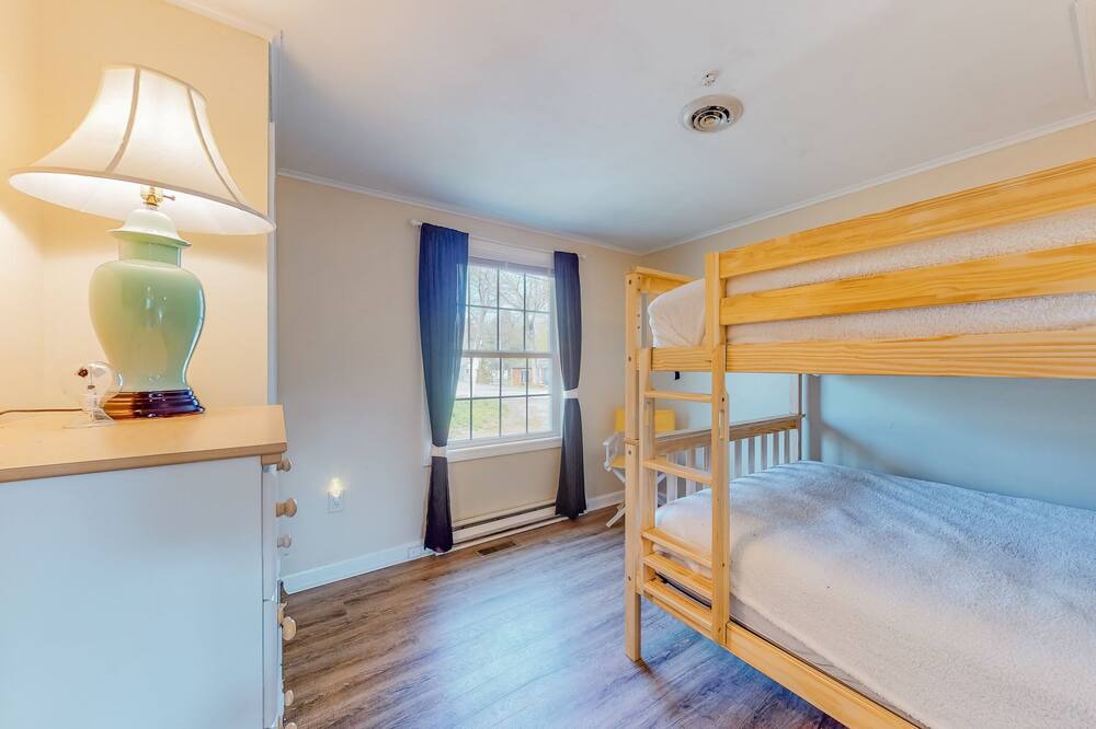 Photo of Others in Cataumet