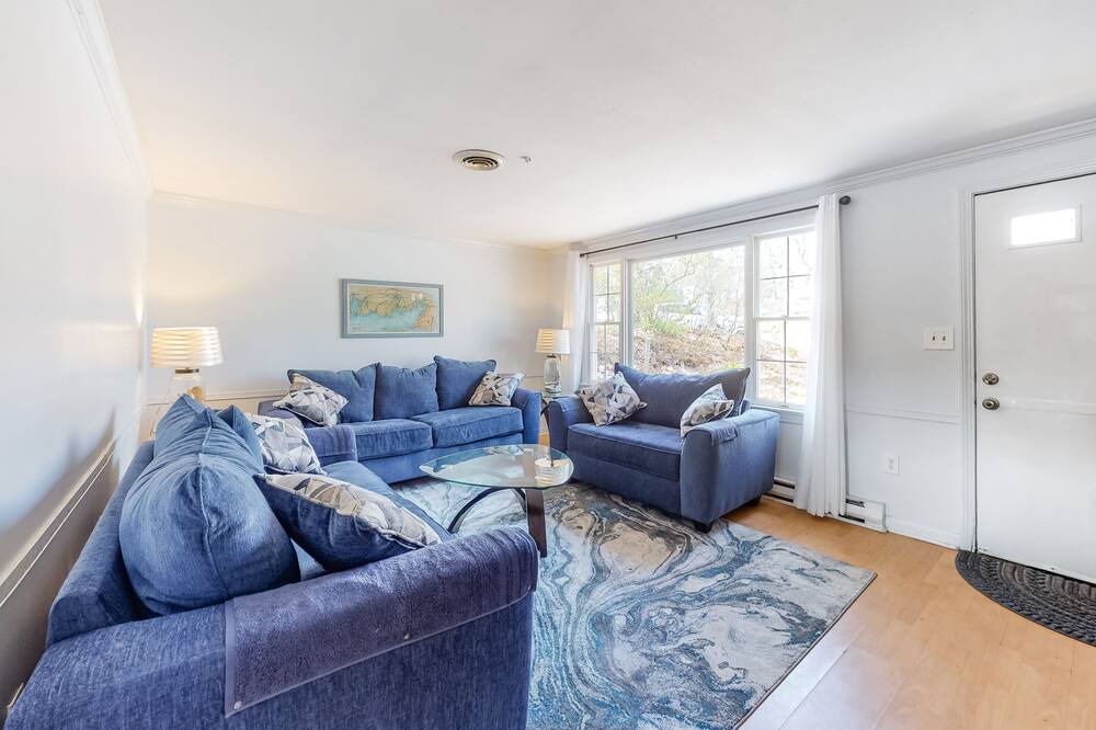 Photo of Others in Cataumet