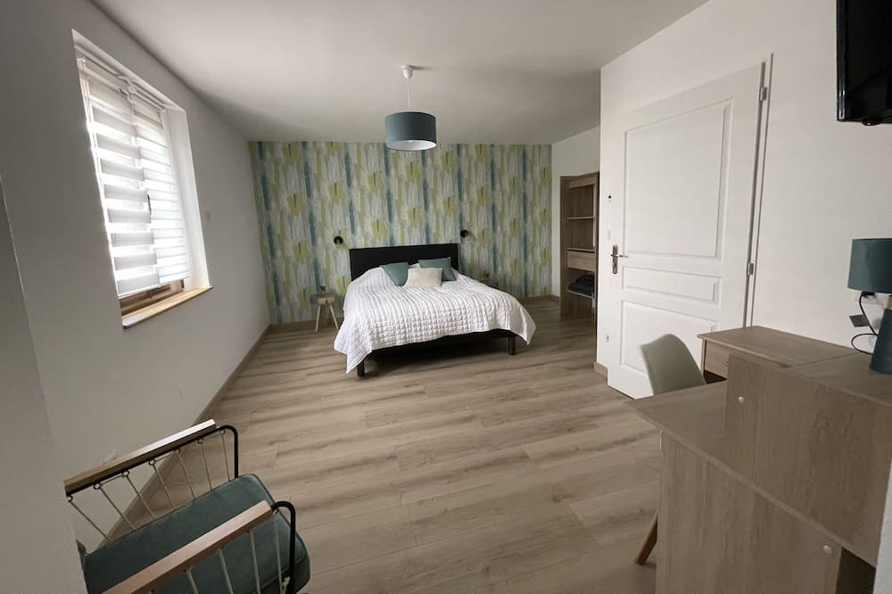 Photo of Bedroom in Champillon