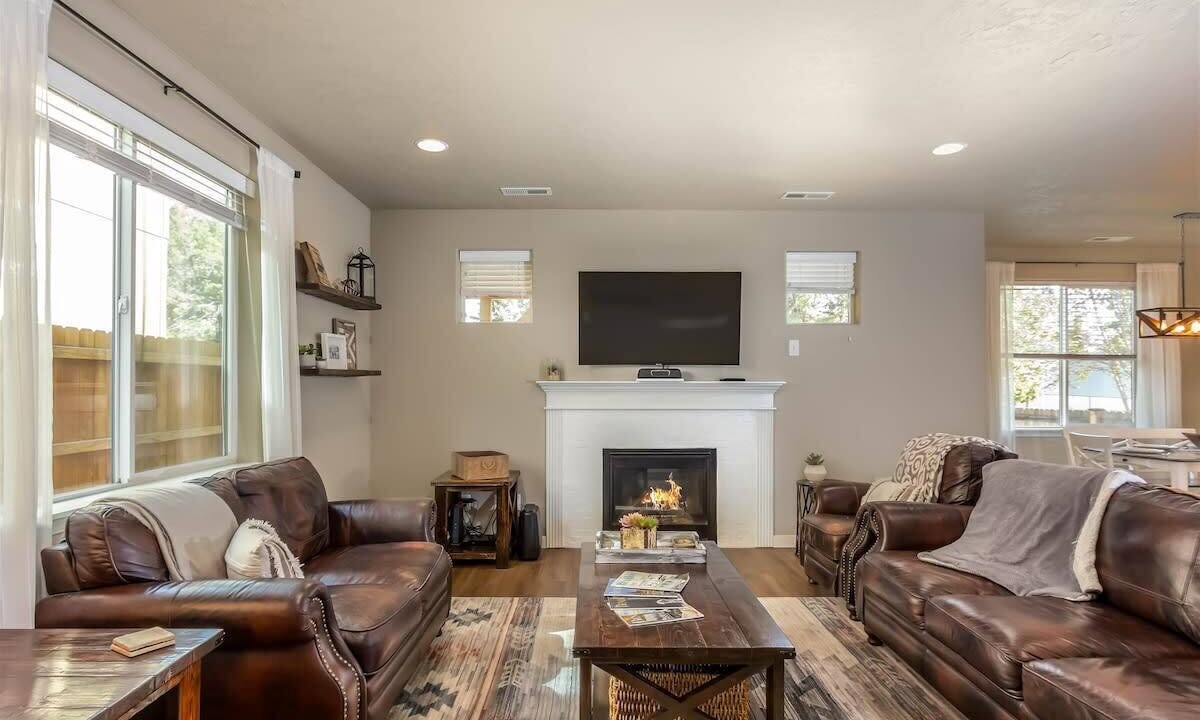 Photo of Livingroom in Larkspur