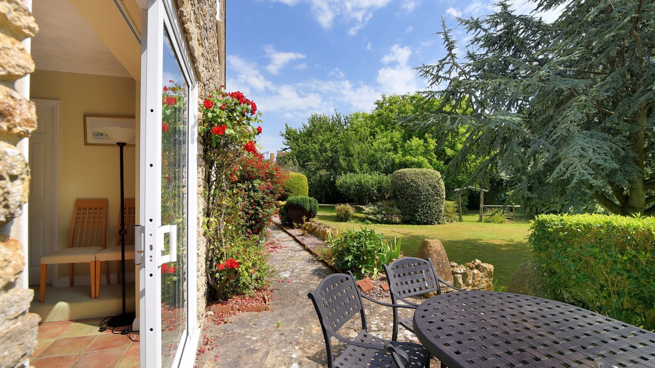 Photo of Others in Burton Bradstock