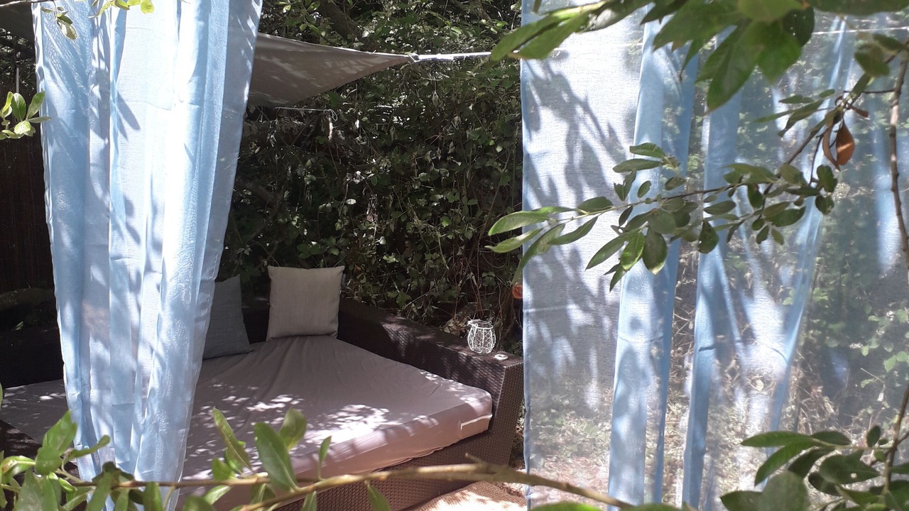 Photo of Outdoor in Cresseveuille