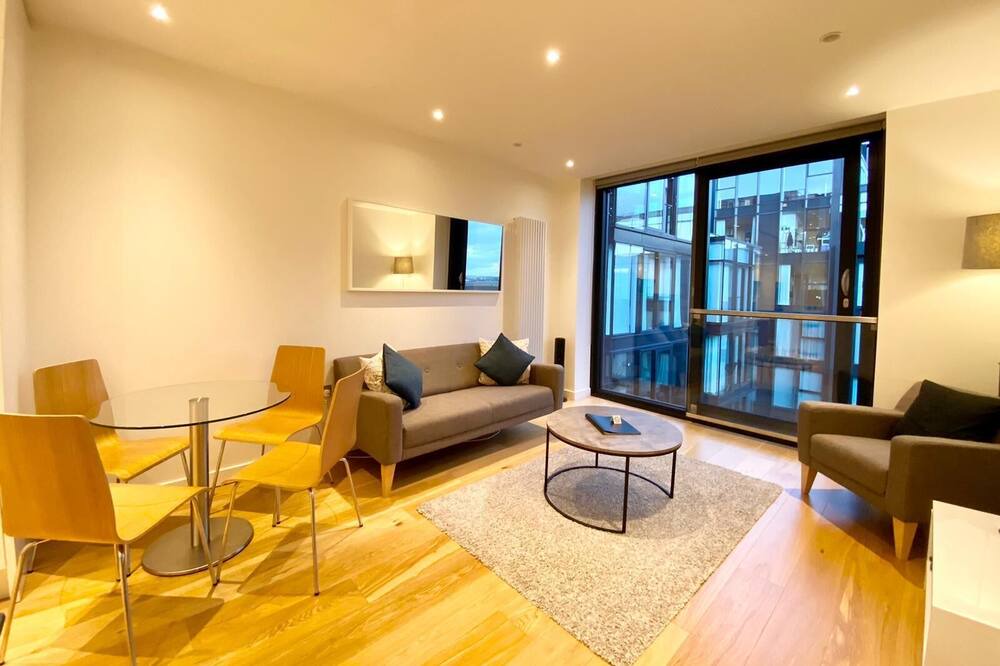 Photo of Livingroom in Laurieston