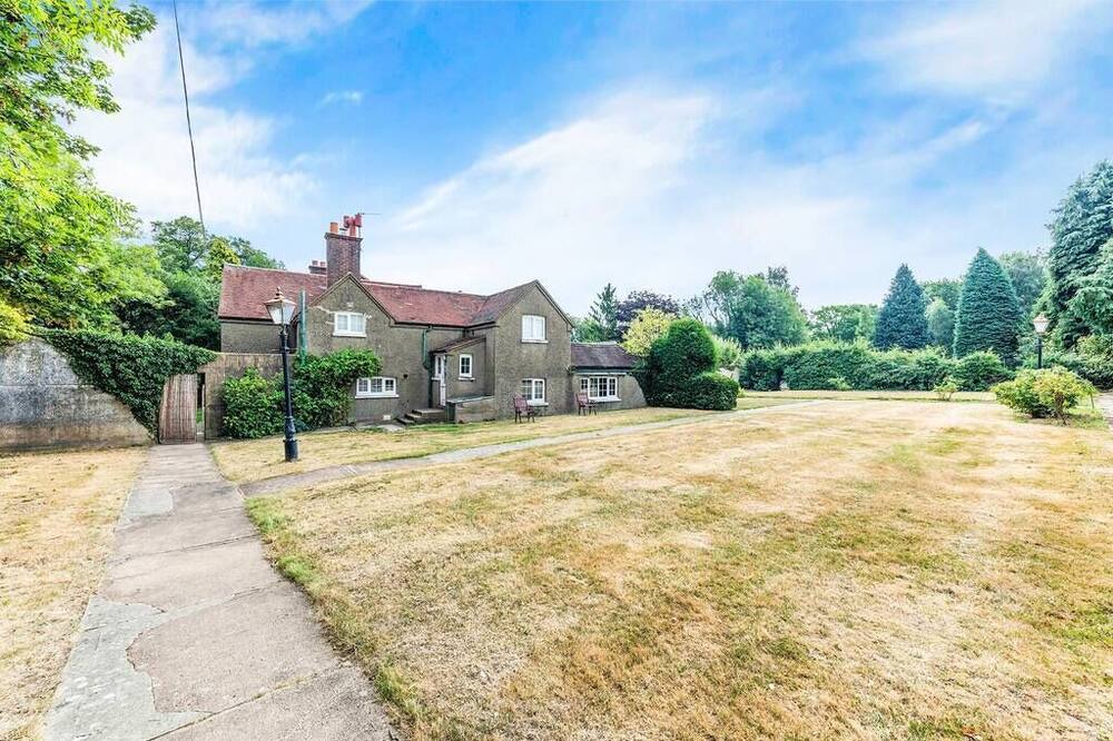 Photo of Others in Tadworth