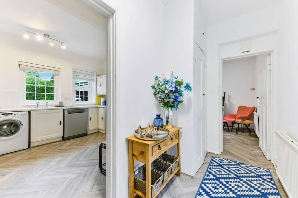 Photo of Others in Tadworth