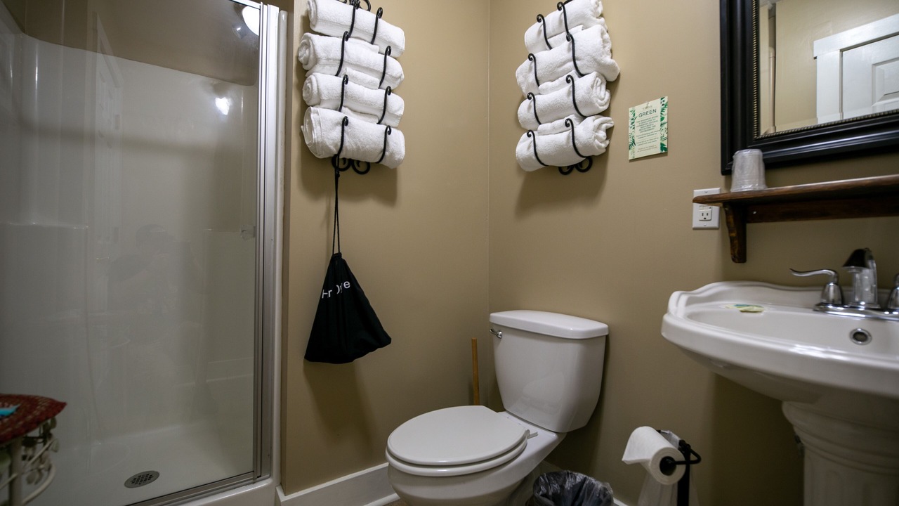 Photo of Bathroom in Nauvoo