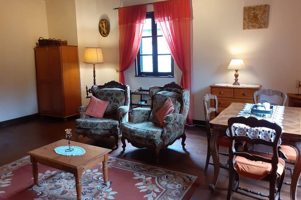 Photo of Livingroom in Segur-le-Chateau