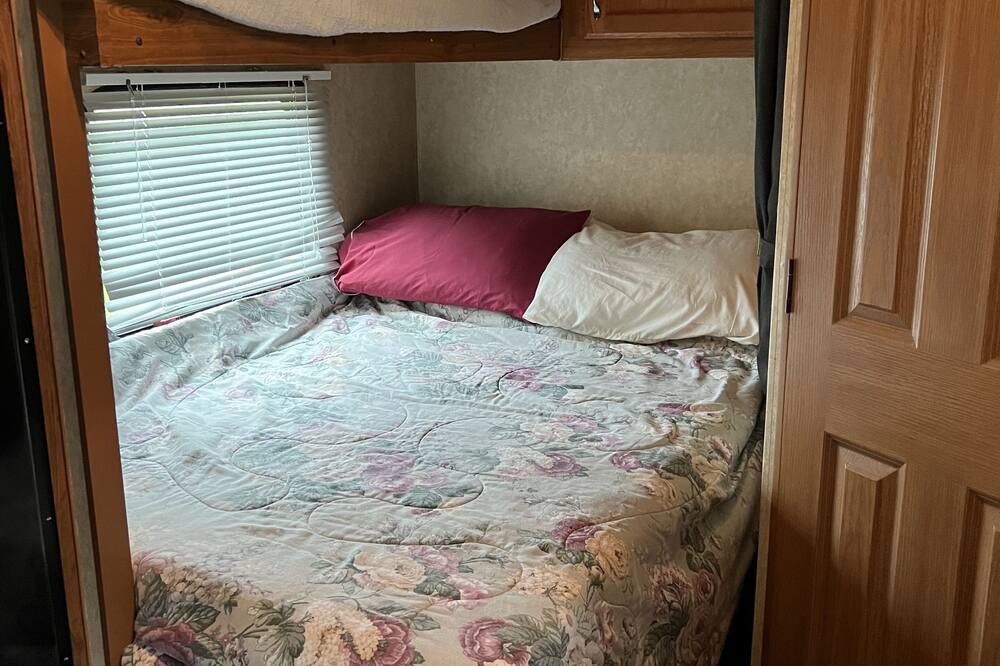 Photo of Bedroom in Flint