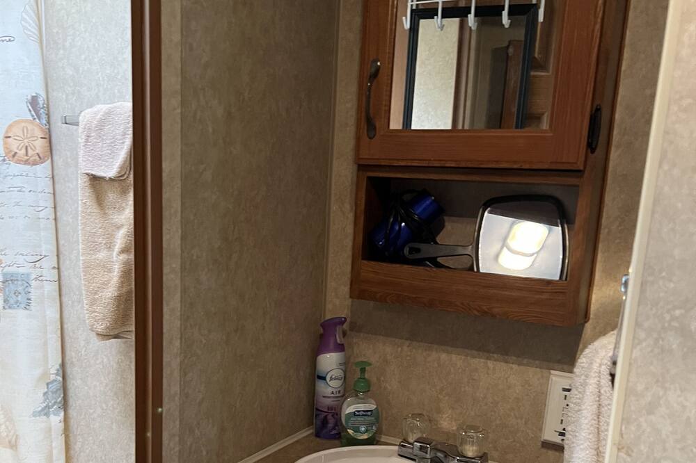 Photo of Bathroom in Flint