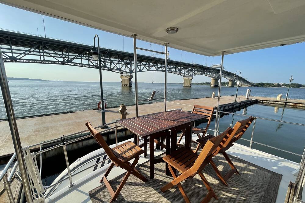 Photo of Patio Balcony in Yorktown