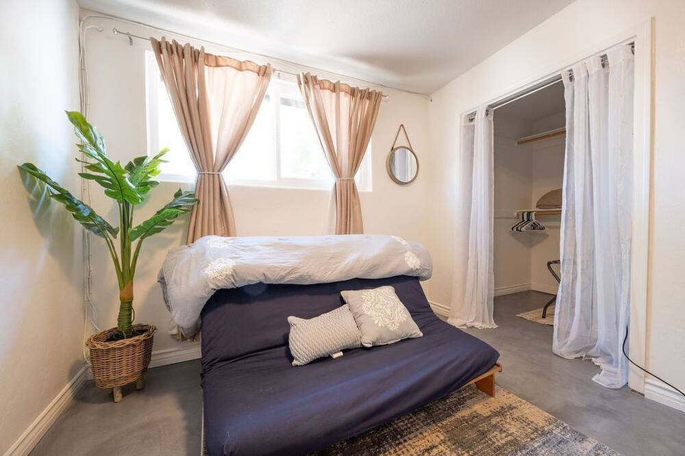 Photo of Bedroom in Mission Terrace