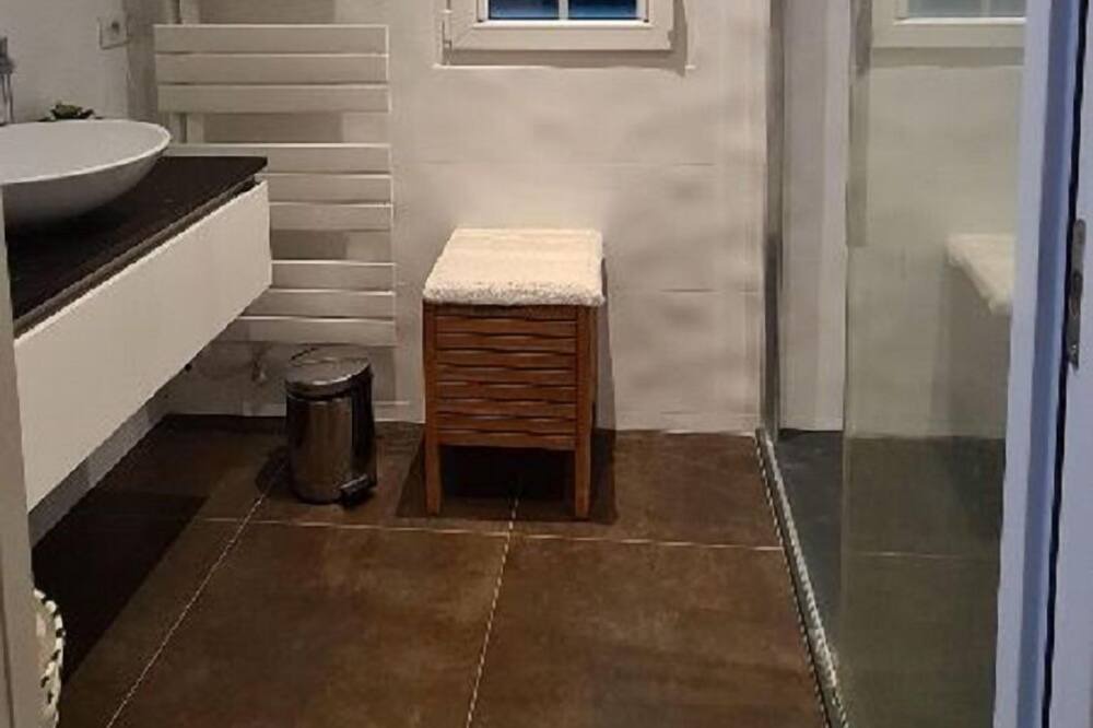 Photo of Bathroom in Marais Poitevin