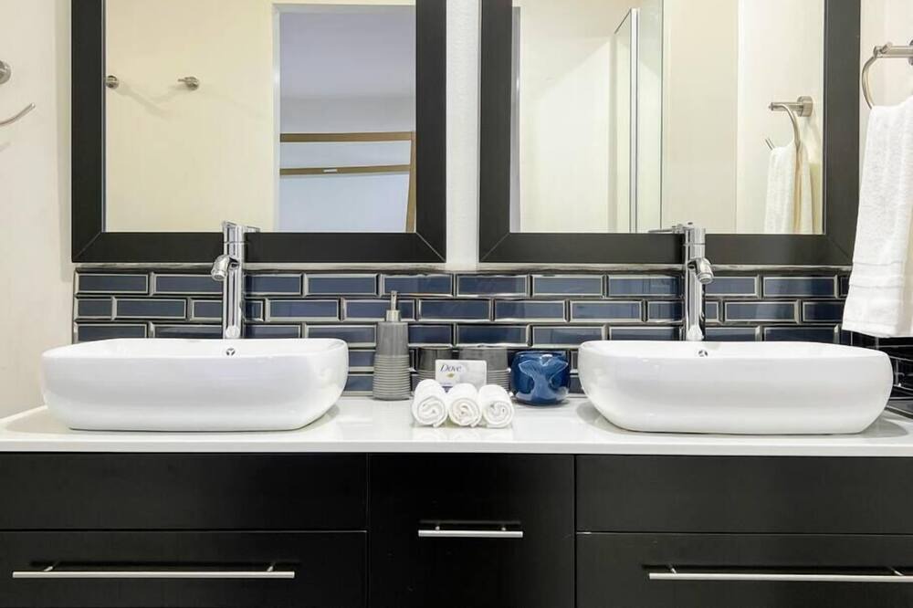 Photo of Bathroom in Canoga Park