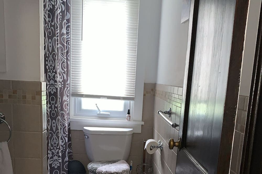 Photo of Bathroom in Tallman