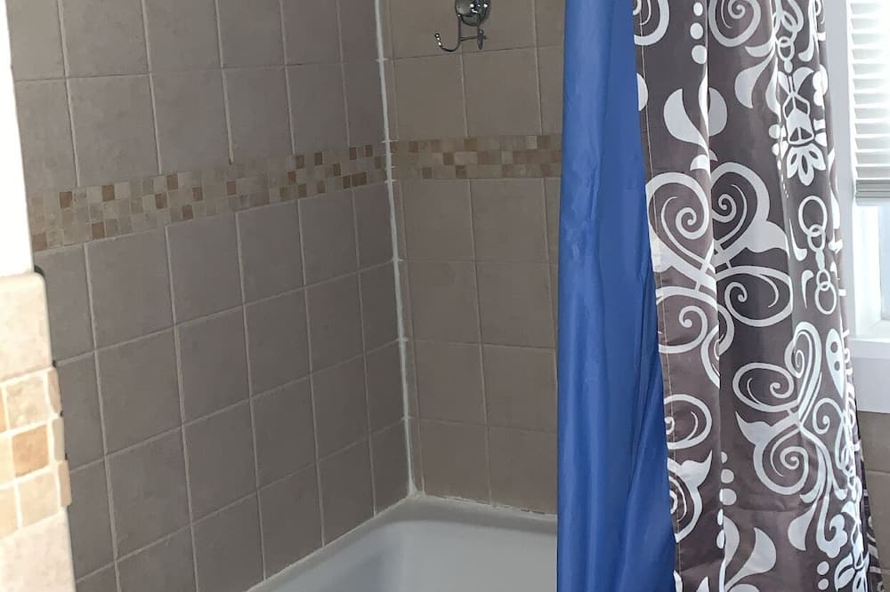 Photo of Bathroom in Tallman