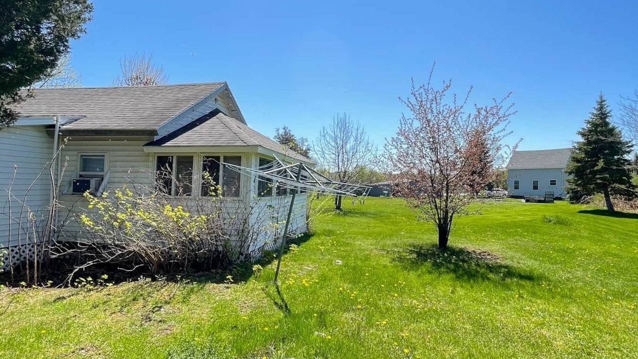 Photo of Outdoor in Town of Macomb