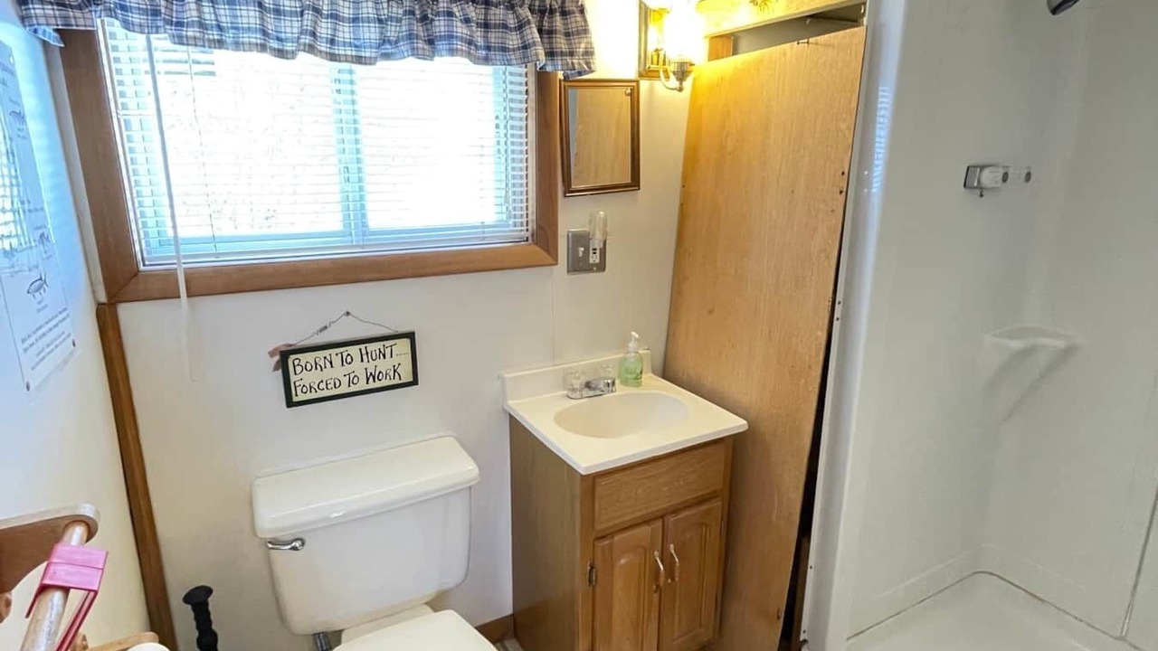 Photo of Bathroom in Town of Macomb