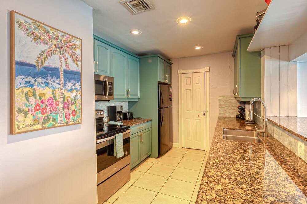 Photo of Kitchen in Central Corals