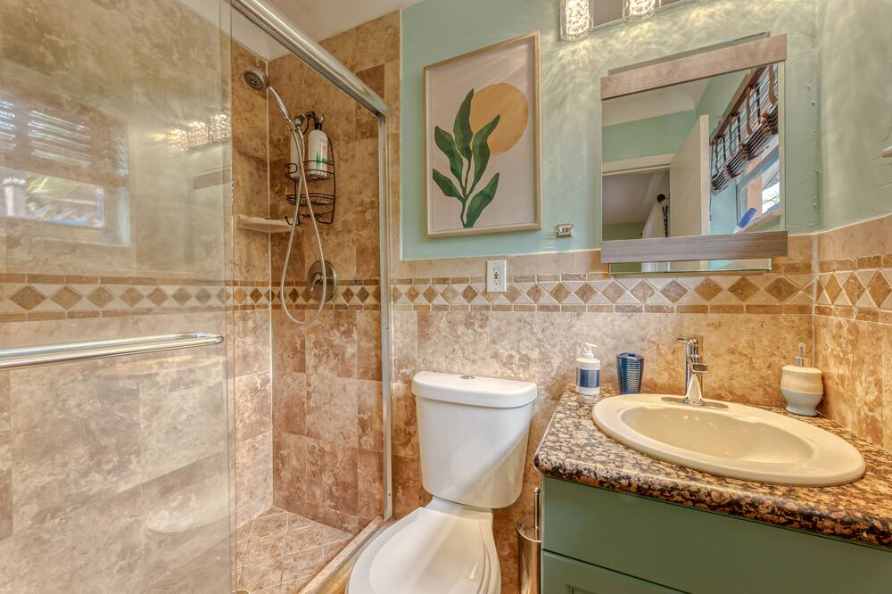 Photo of Bathroom in Central Corals