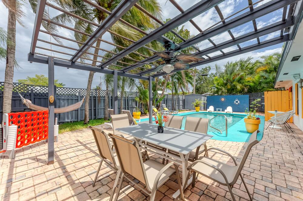 Photo of Patio Balcony in Central Corals