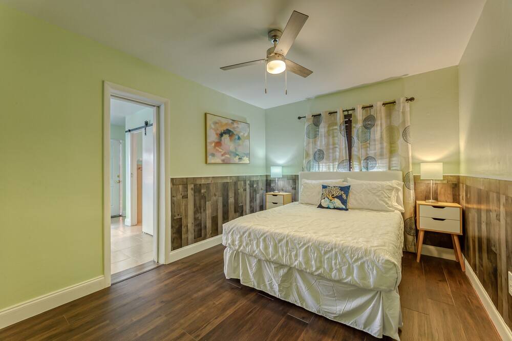 Photo of Bedroom in Central Corals