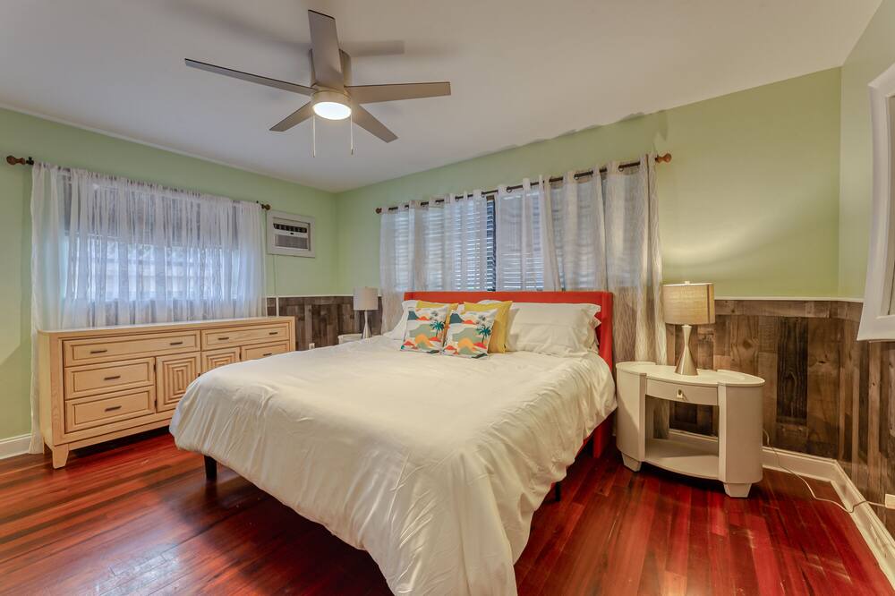 Photo of Bedroom in Central Corals