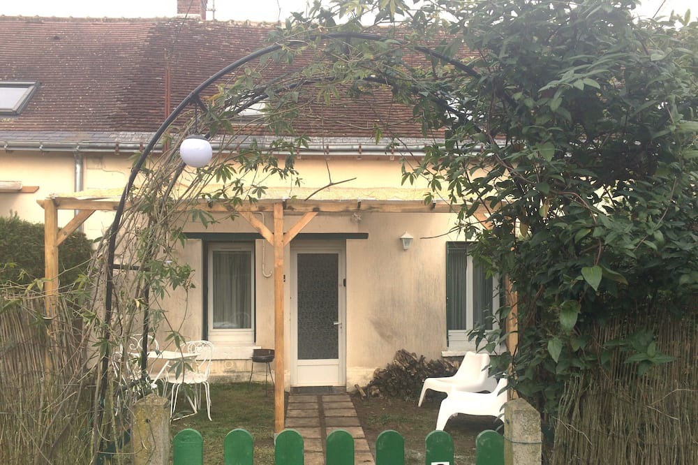 Photo of Outdoor in Blere