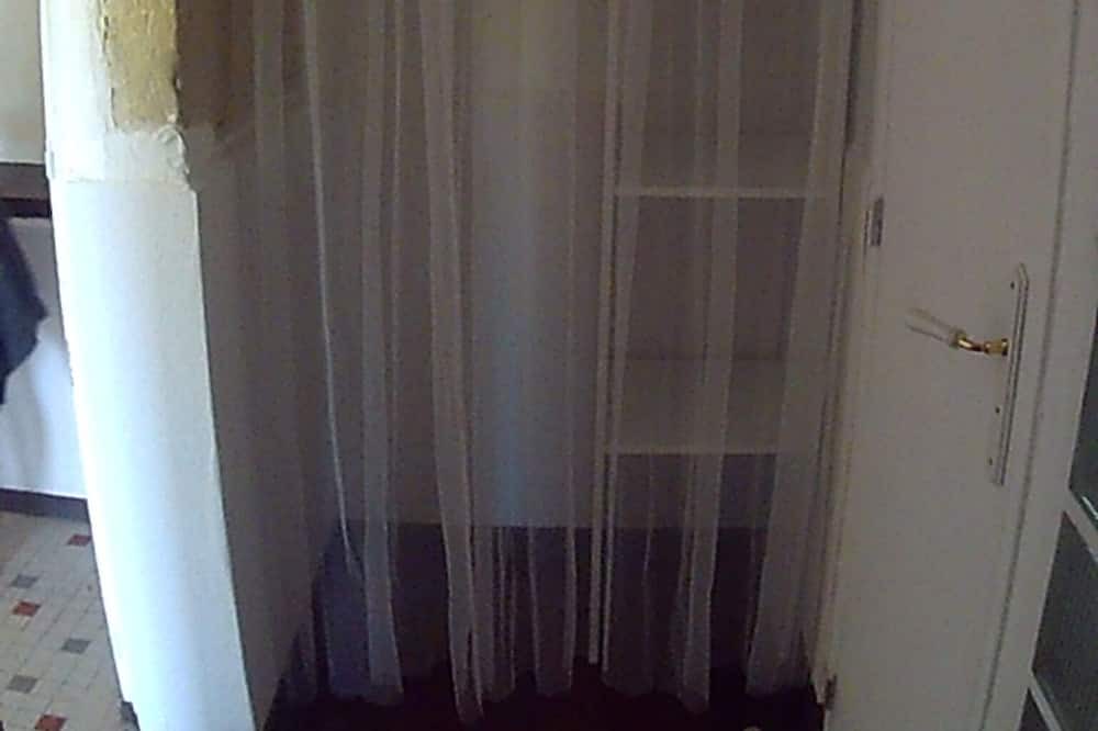 Photo of Bathroom in Blere