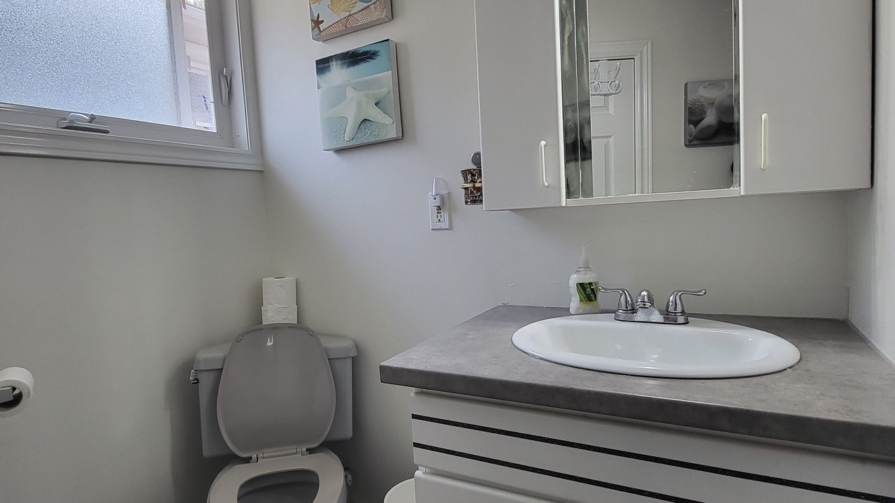 Photo of Bathroom in Long Point