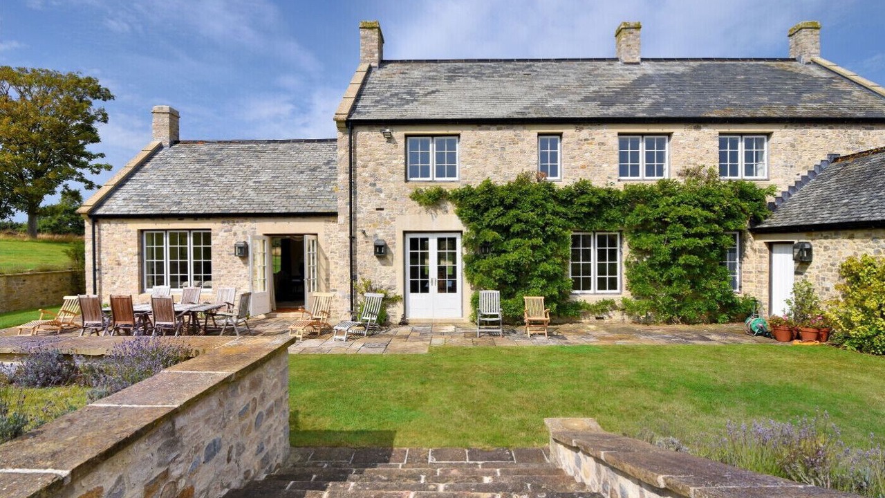 Photo of Others in Axmouth