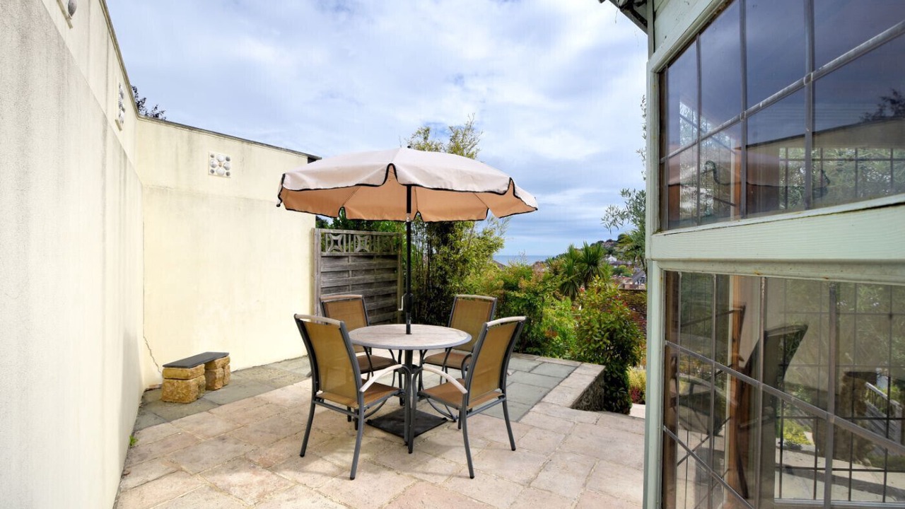 Photo of Patio Balcony in Beer