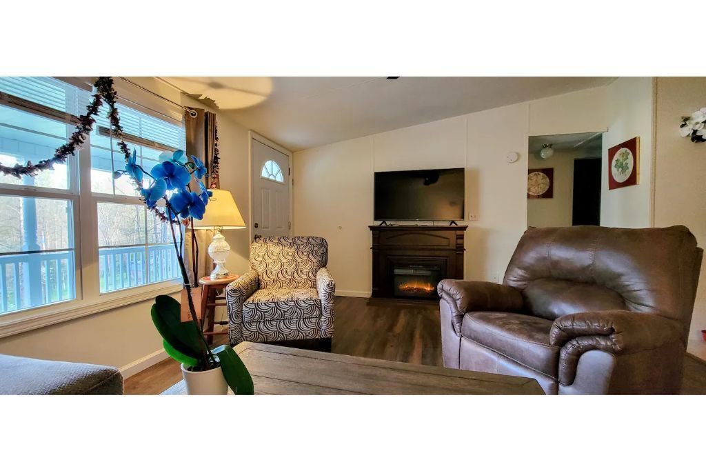 Photo of Livingroom in Summersville