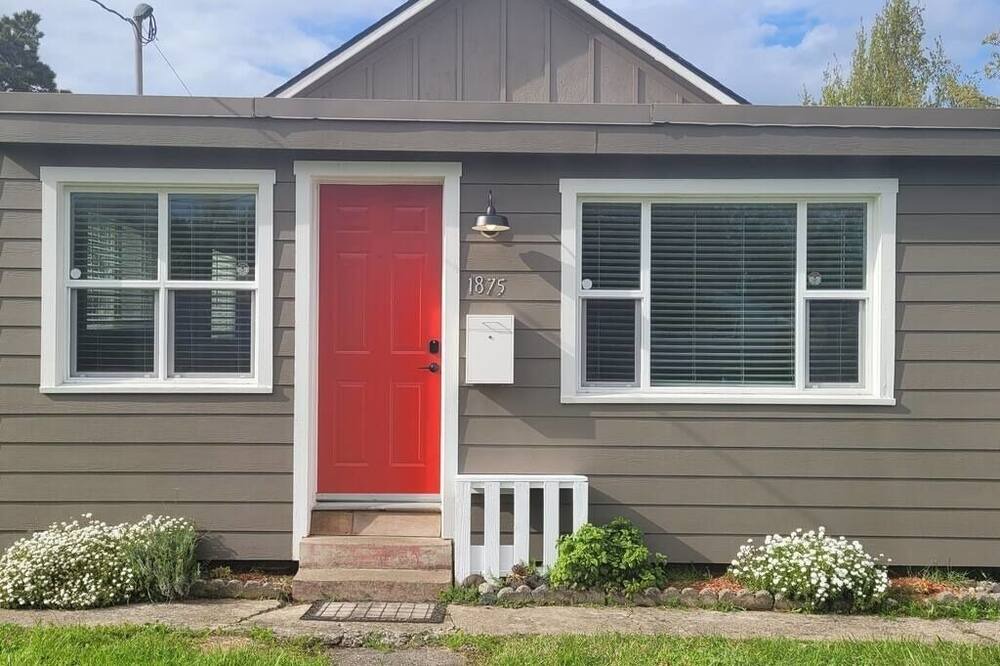 Photo of Others in Western